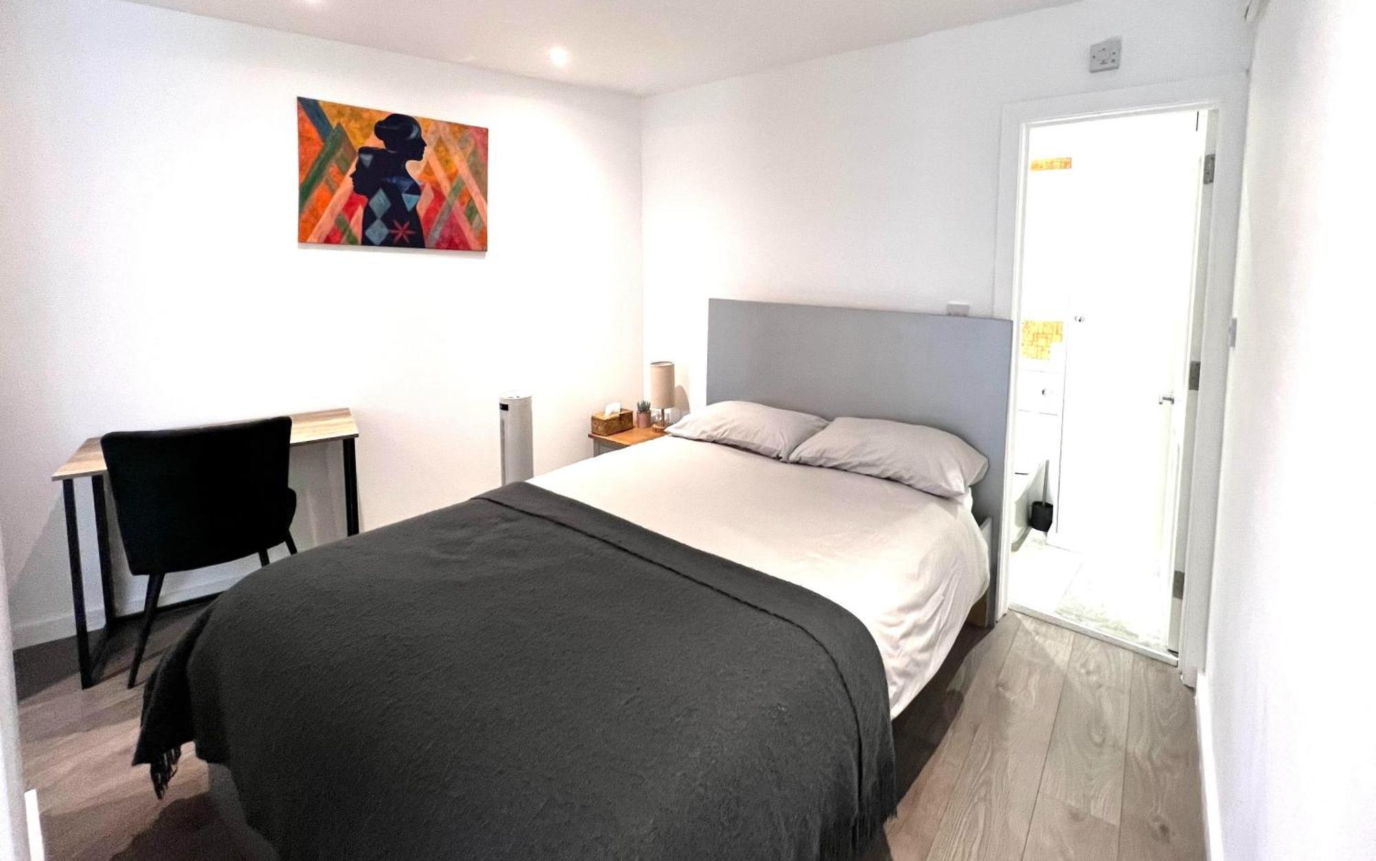 Modern Studio Apartment With Free Wifi London Luaran gambar