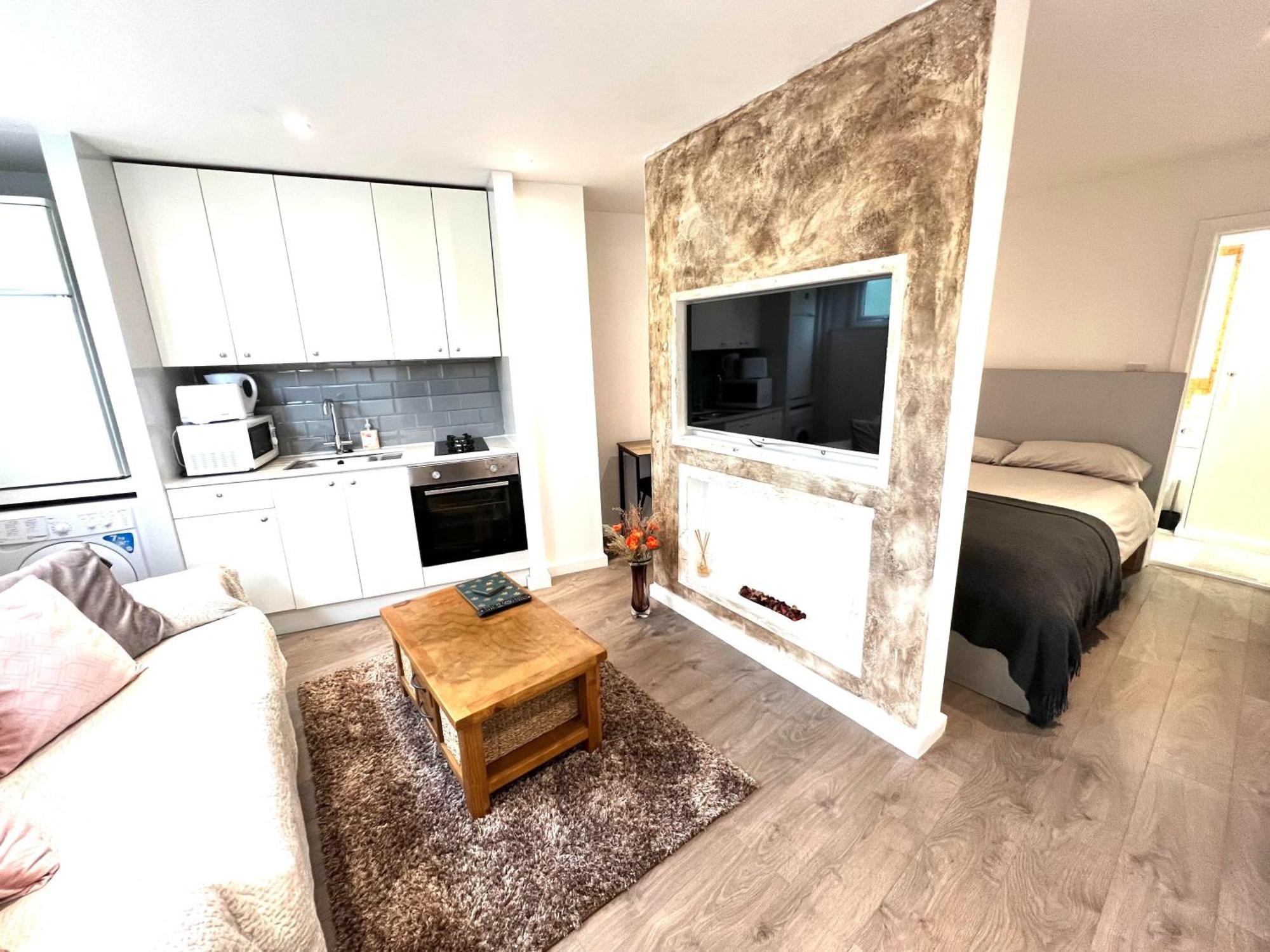 Modern Studio Apartment With Free Wifi London Luaran gambar