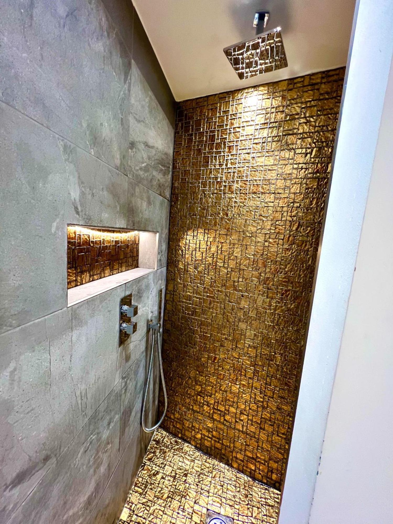 Modern Studio Apartment With Free Wifi London Luaran gambar